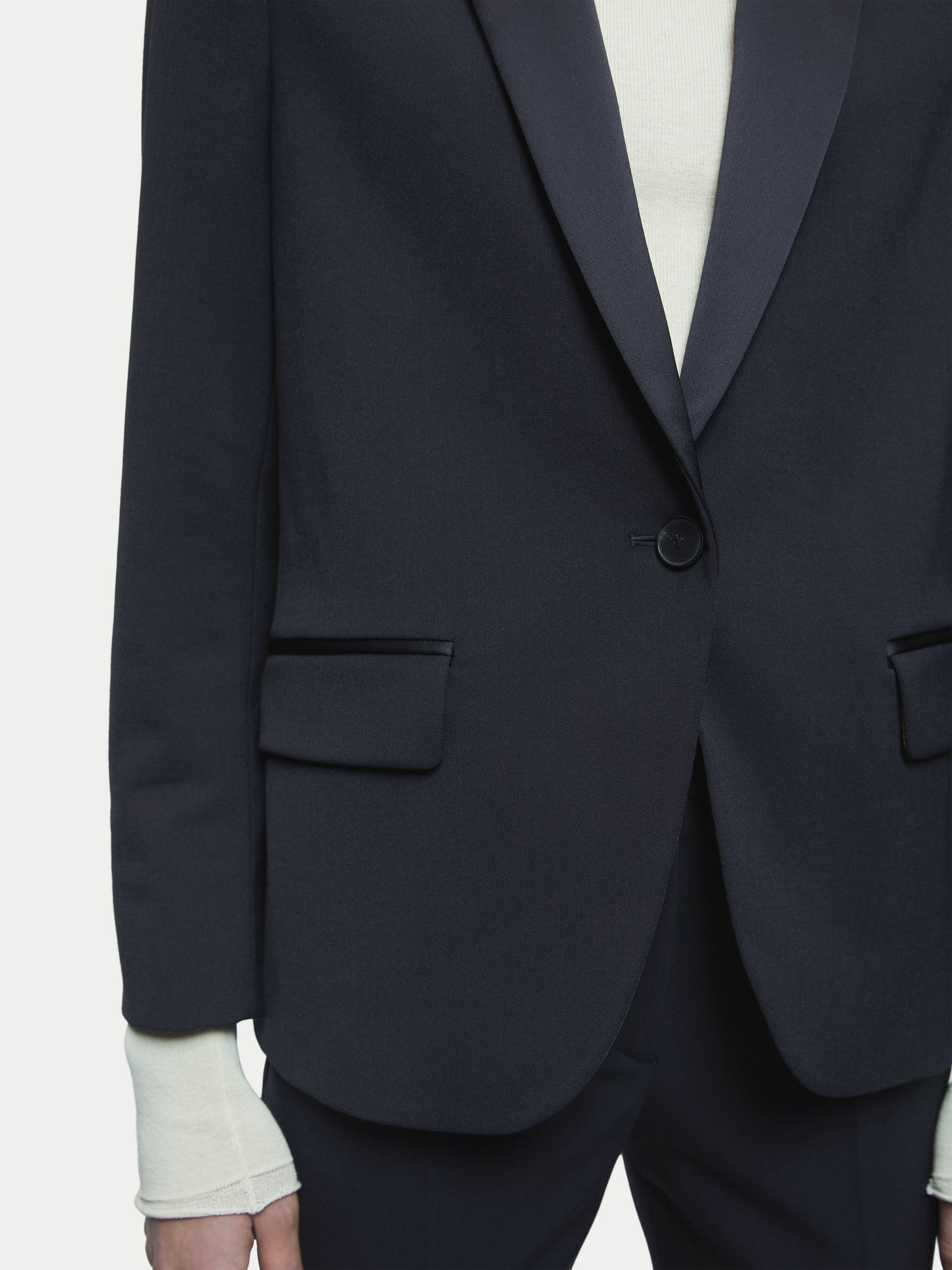 Maciel-Paris Brook Satin Lapel Shortline Blazer | Navy