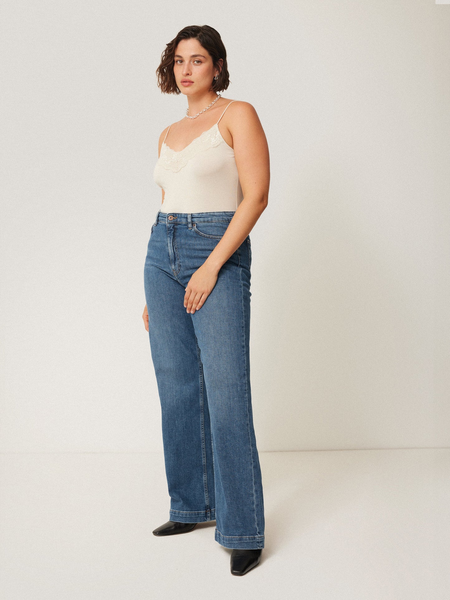 Maciel-Balfour Long Wide Leg Jean | Vintage Mid Blue